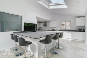 Breakfast Bar- click for photo gallery